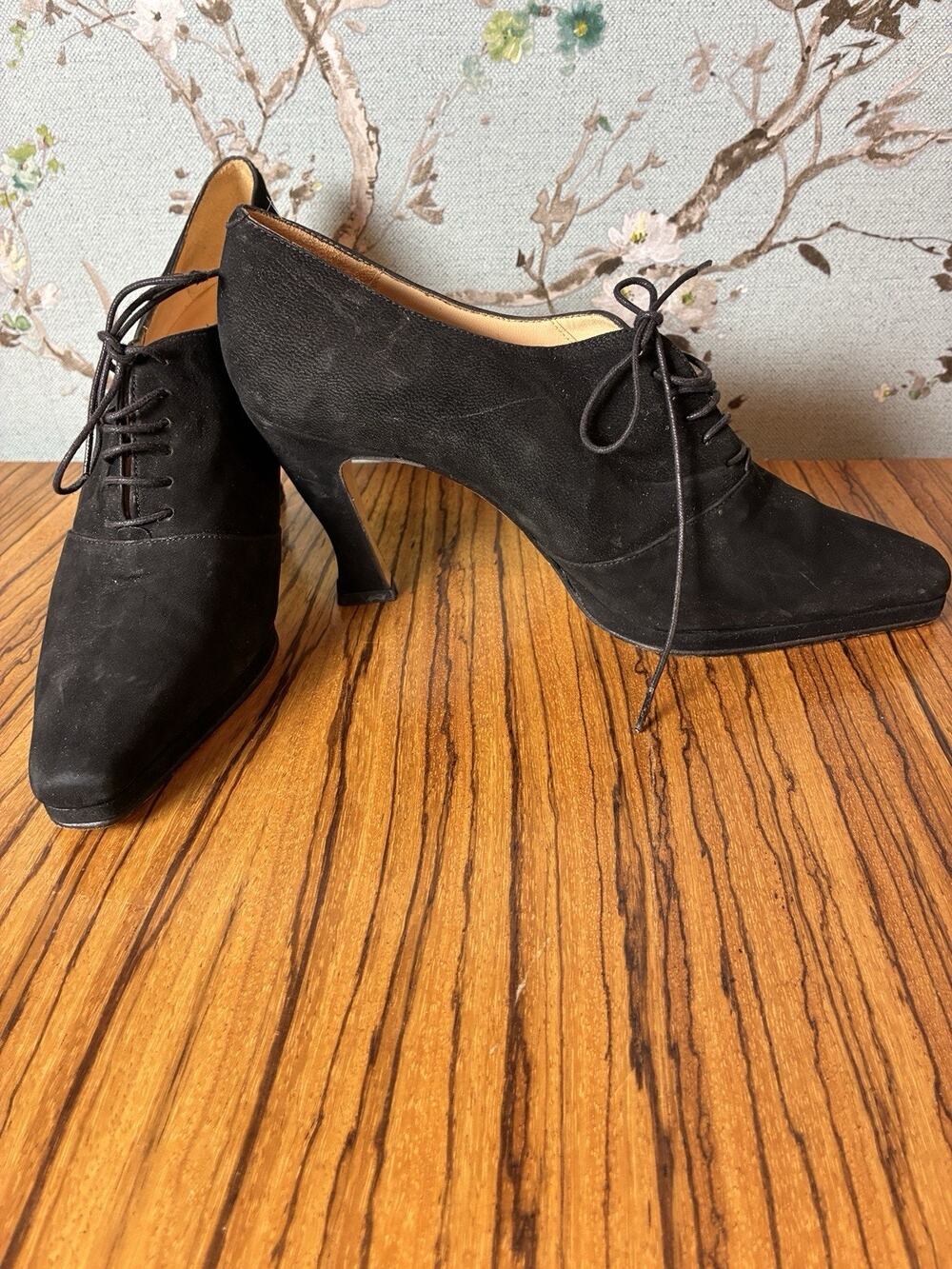 Sacha London Lace-Up Granny-Style Suede Oxford Shoes Heels Black Size 8 ½ B